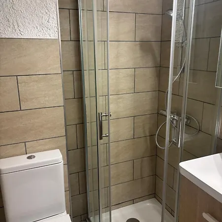 Climatise Proche De La 公寓 *